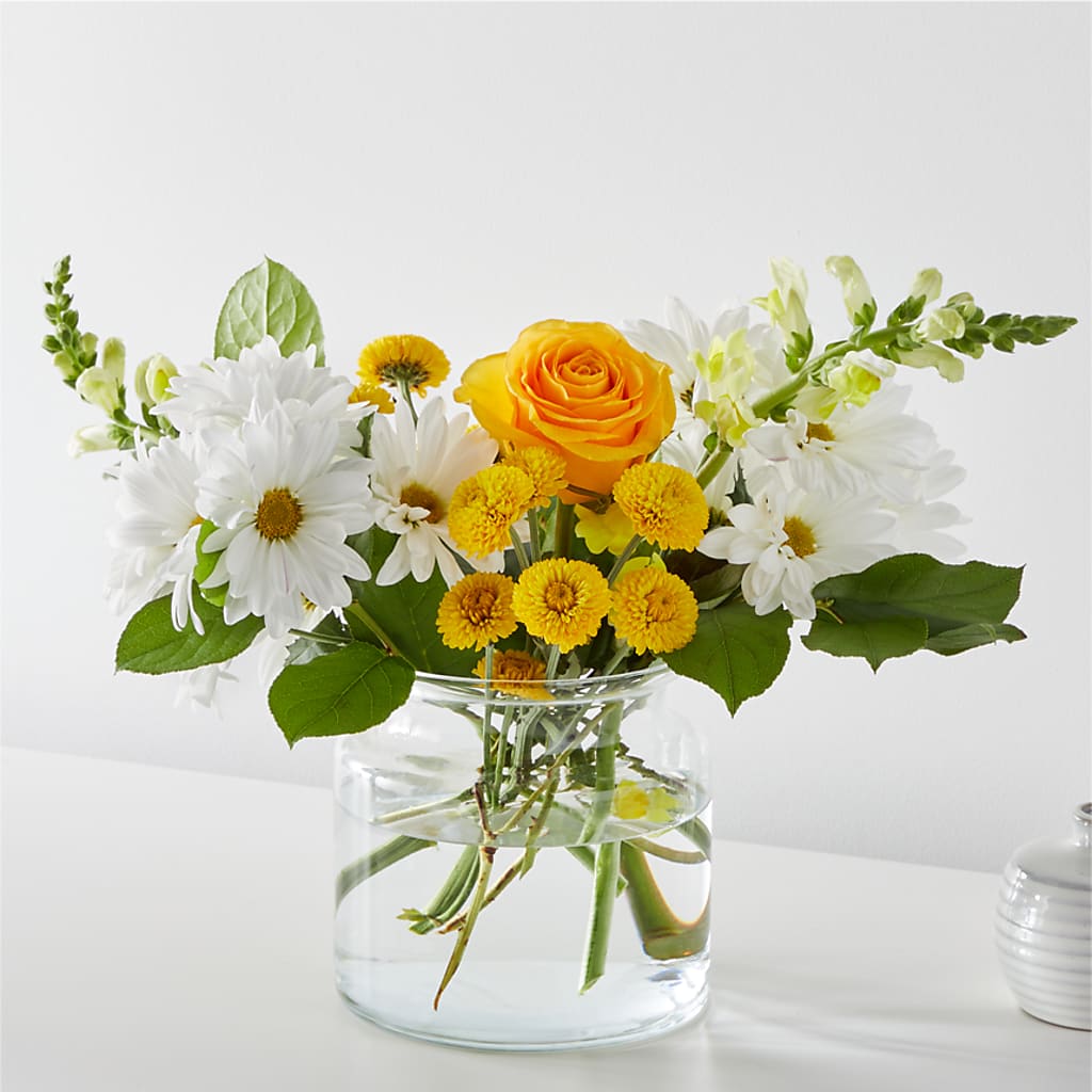 Sun Salutation Bouquet – DIANA'S FLOWERS, Oak Hills CA