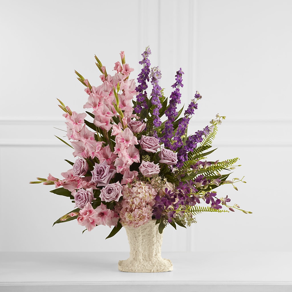 Flowing Garden Arrangement – DIANA'S FLOWERS, Oak Hills CA