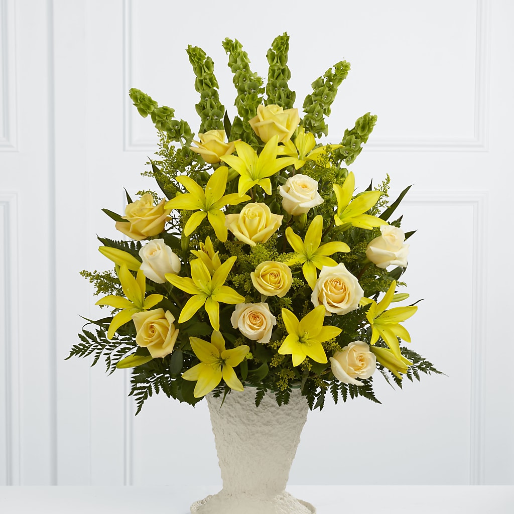 Golden Memories Arrangement – DIANA'S FLOWERS, Oak Hills CA
