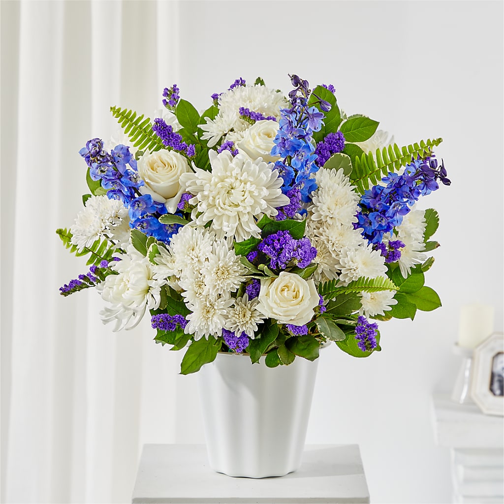 Hold Dear Tabletop Basket – DIANA'S FLOWERS, Oak Hills CA