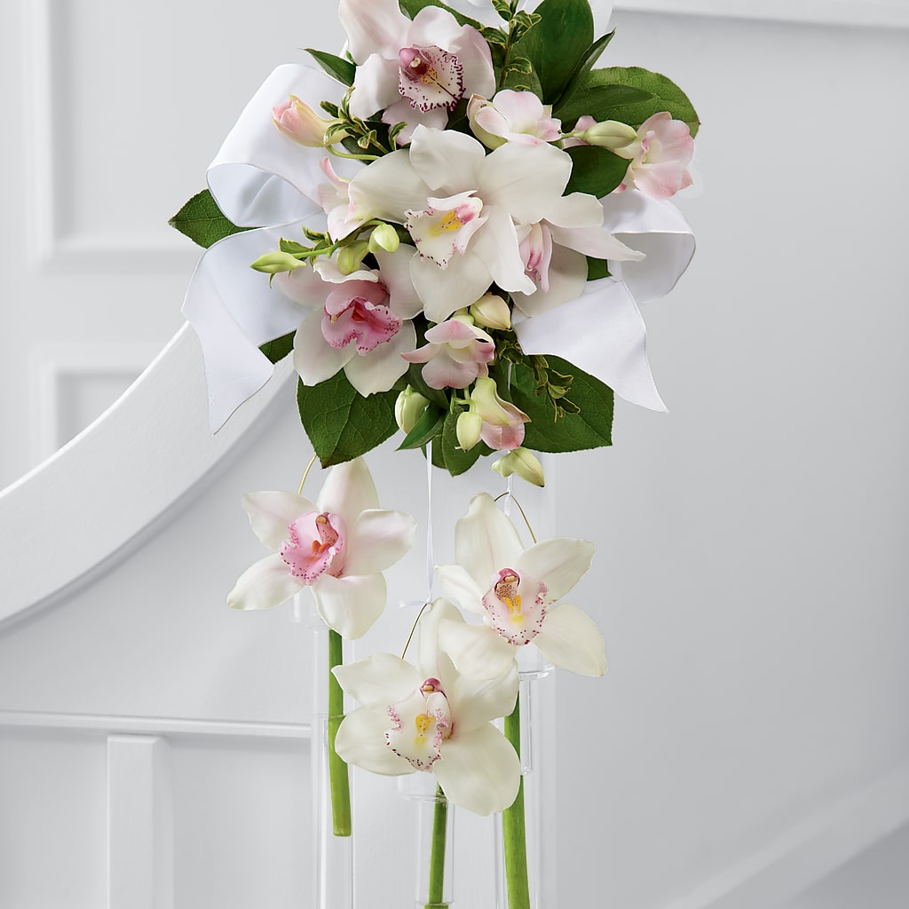 Perfect Entrance Pew Arrangement – DIANA'S FLOWERS, Oak Hills CA