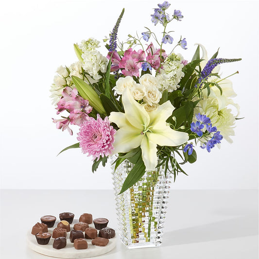 Winter Celebration Bouquet – DIANA'S FLOWERS, Oak Hills CA