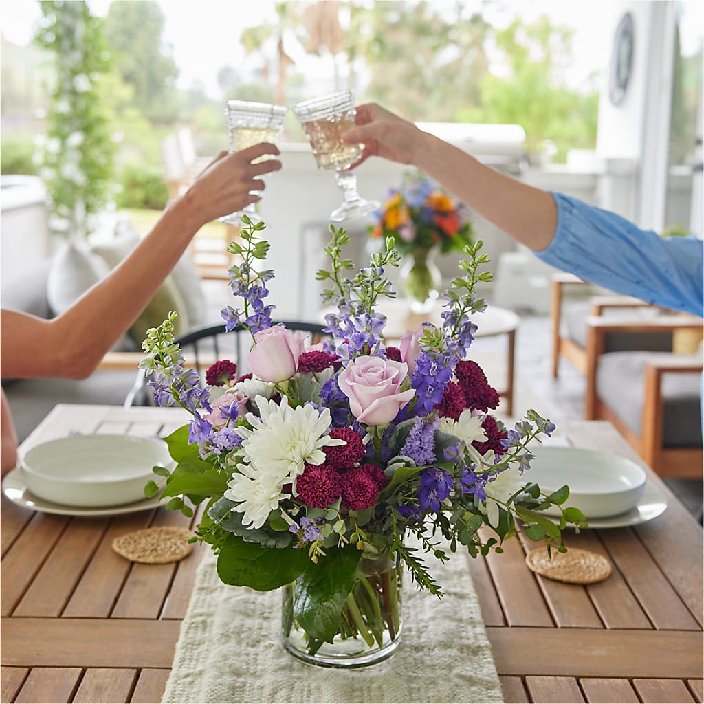 Violet Frost Bouquet – DIANA'S FLOWERS, Oak Hills CA