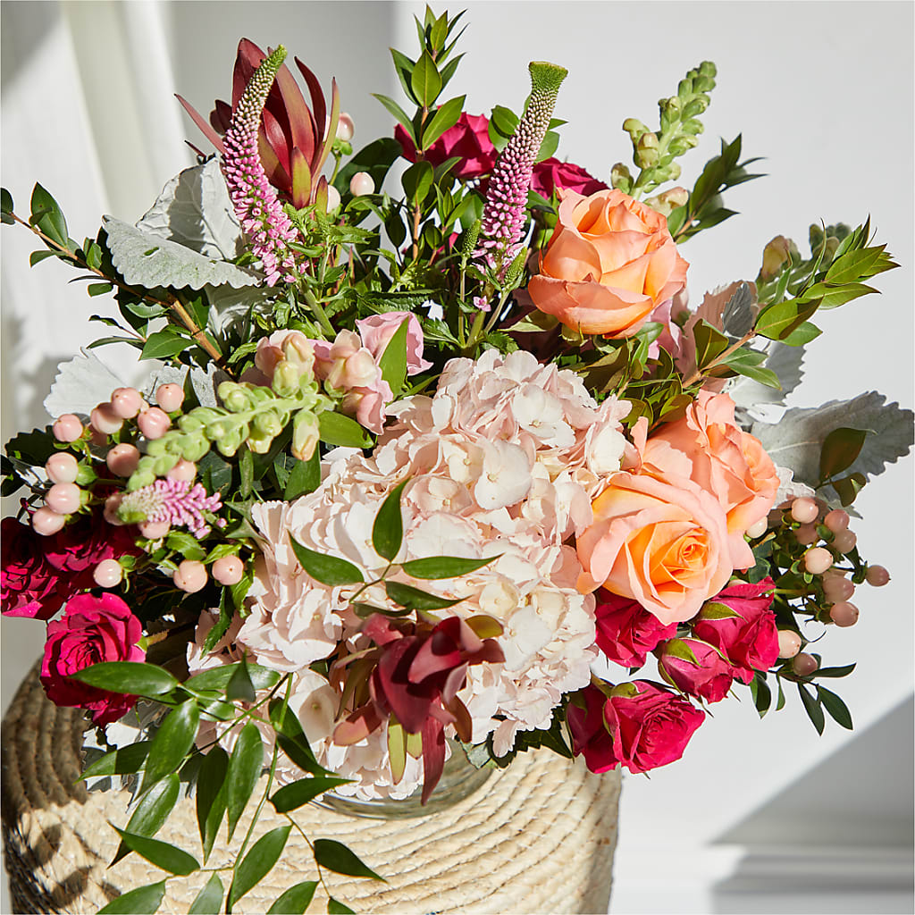 Glitz & Glam Bouquet – DIANA'S FLOWERS, Oak Hills CA