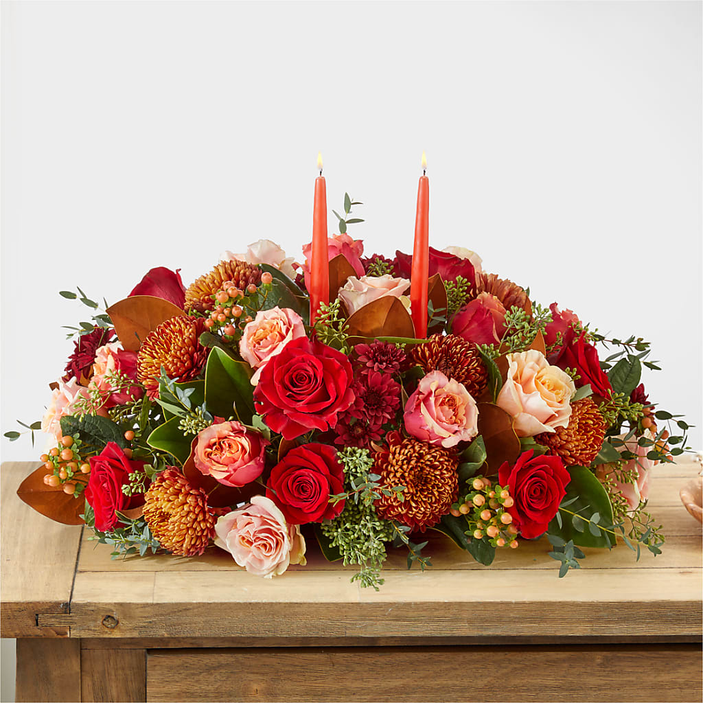 Gather Near Centerpiece – DIANA'S FLOWERS, Oak Hills CA