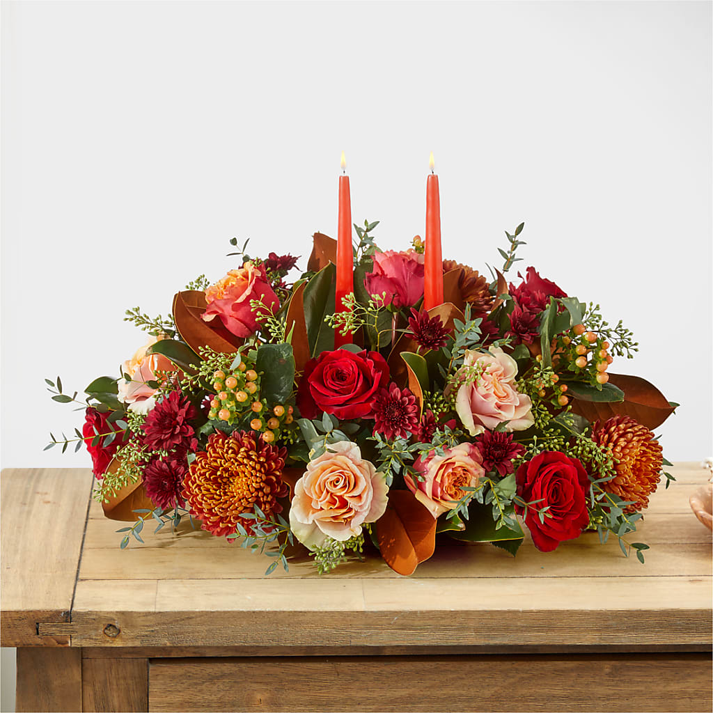 Gather Near Centerpiece – DIANA'S FLOWERS, Oak Hills CA